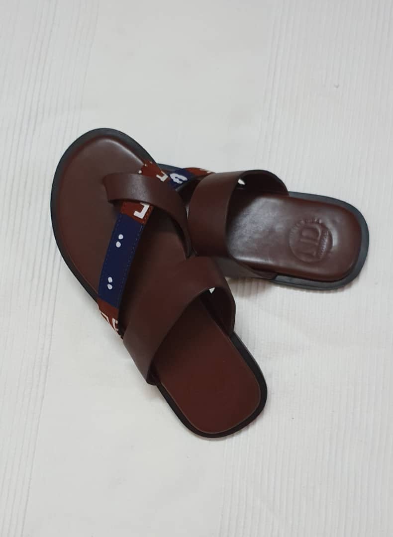 Sandales "Bleu Indigo" – Cuir Chocolat & amp; Motifs Graphiques