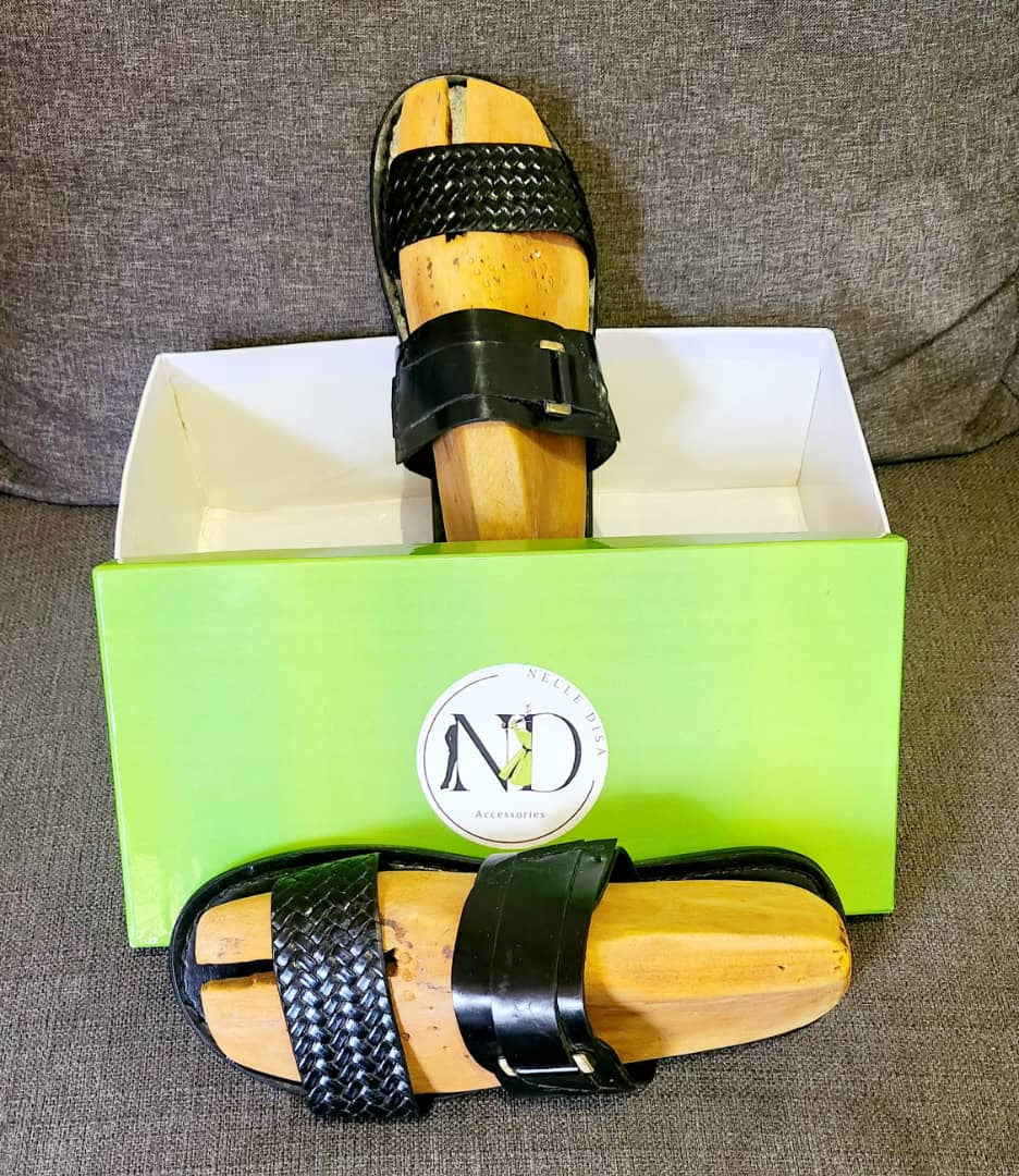 La mule double cuir